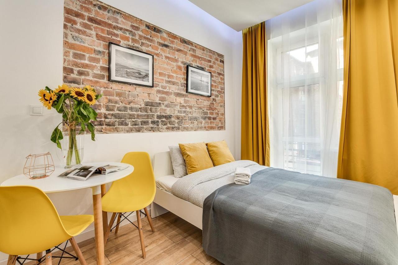 Apartamenty Powstancow 22 Kato Visit & Love Katowice Exteriör bild